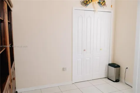 16158 SW 68th Terrace Miami FL 33193