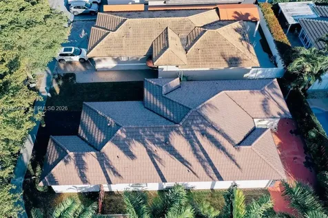 16158 SW 68th Terrace Miami FL 33193