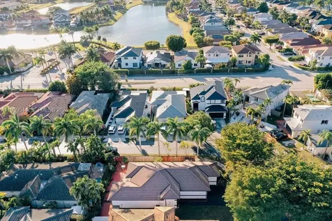 16158 SW 68th Terrace Miami FL 33193