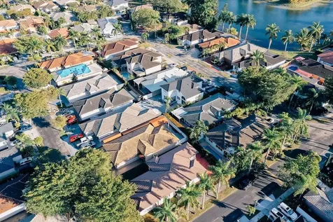 16158 SW 68th Terrace Miami FL 33193