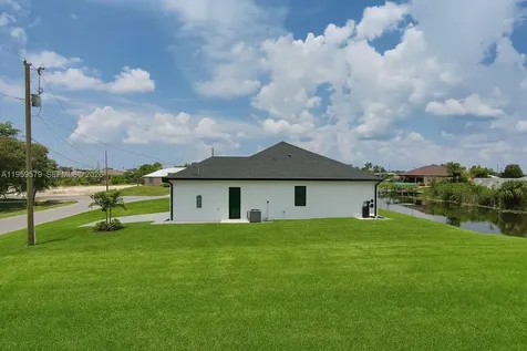 1321 NE 19 Terrace Cape Coral FL 33909