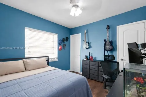 360 W 55th Street Hialeah FL 33012
