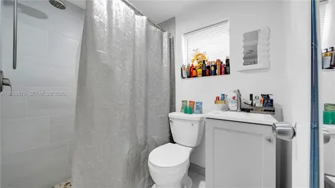 360 W 55th Street Hialeah FL 33012
