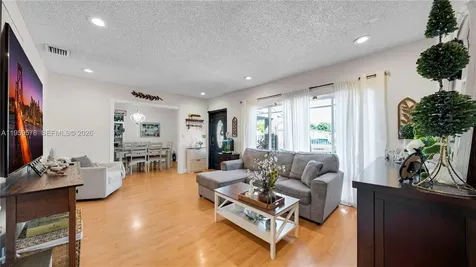 360 W 55th Street Hialeah FL 33012