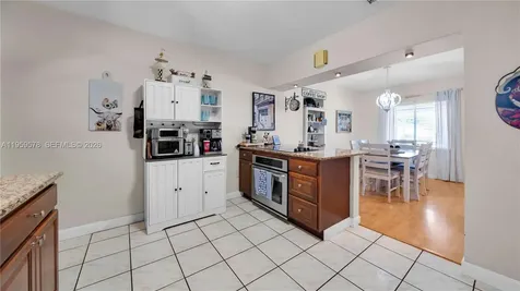 360 W 55th Street Hialeah FL 33012