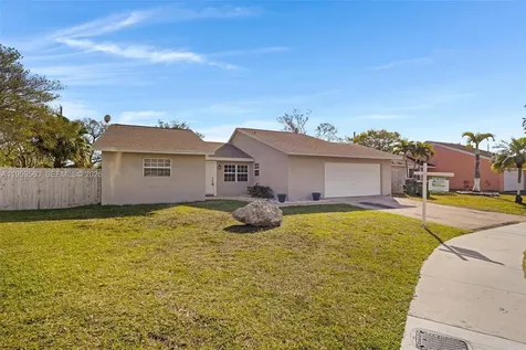 1745 N Goldeneye Lane Homestead FL 33035