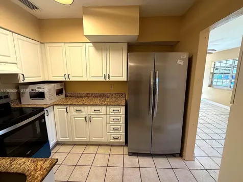 14407 NE 5th Avenue Miami FL 33161