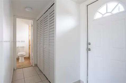 5021 W Oakland Park Boulevard Lauderdale Lakes FL 33313