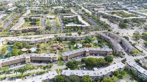 5021 W Oakland Park Boulevard Lauderdale Lakes FL 33313