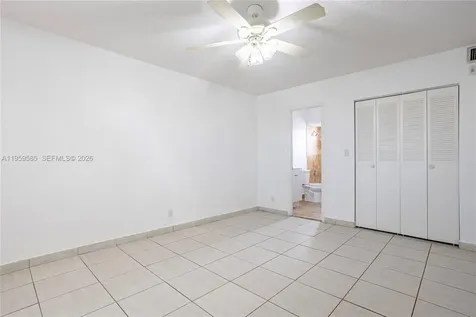 5021 W Oakland Park Boulevard Lauderdale Lakes FL 33313