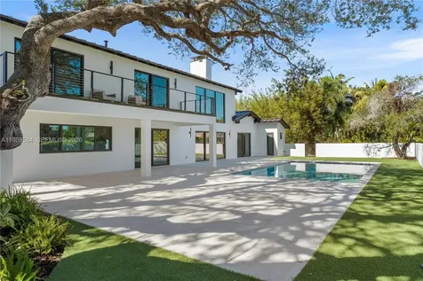 868 Country Club Drive North Palm Beach FL 33408