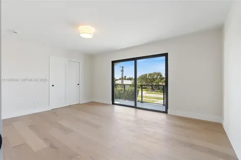 868 Country Club Drive North Palm Beach FL 33408