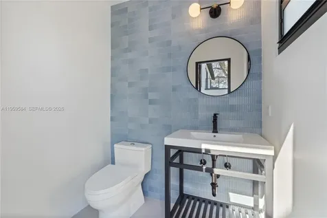 868 Country Club Drive North Palm Beach FL 33408