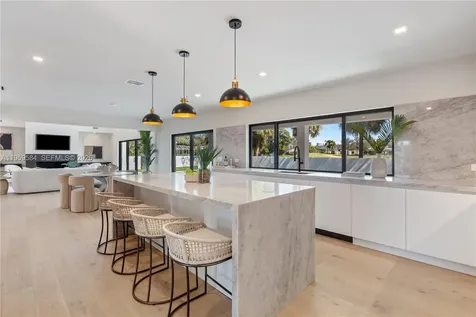 868 Country Club Drive North Palm Beach FL 33408