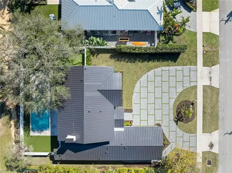 868 Country Club Drive North Palm Beach FL 33408