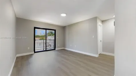 329 SW 9th Avenue Miami FL 33130
