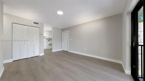 329 SW 9th Avenue Miami FL 33130