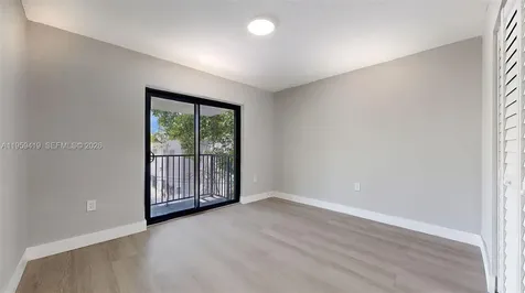 329 SW 9th Avenue Miami FL 33130