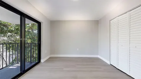329 SW 9th Avenue Miami FL 33130