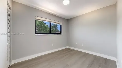 329 SW 9th Avenue Miami FL 33130