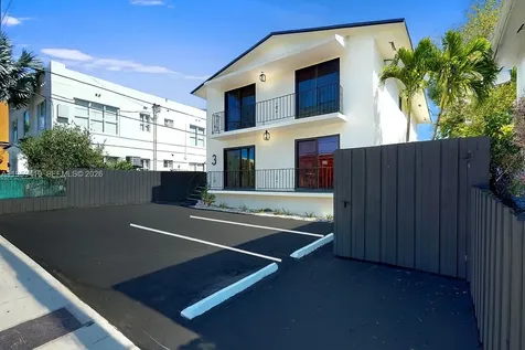 329 SW 9th Avenue Miami FL 33130