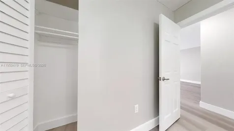 329 SW 9th Avenue Miami FL 33130