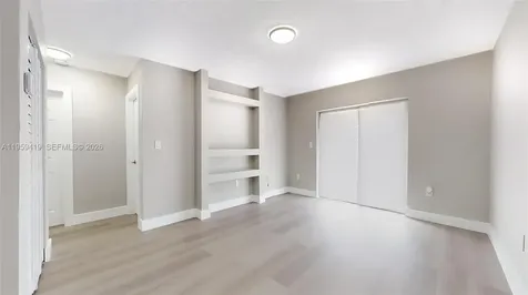 329 SW 9th Avenue Miami FL 33130