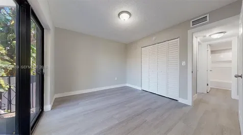 329 SW 9th Avenue Miami FL 33130