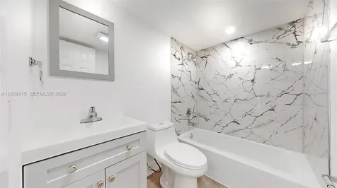 329 SW 9th Avenue Miami FL 33130