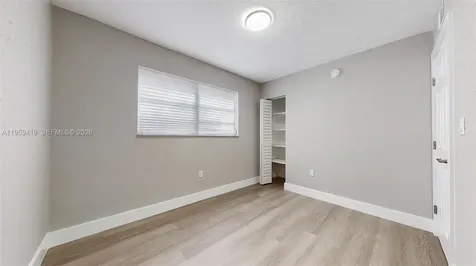 329 SW 9th Avenue Miami FL 33130