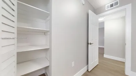 329 SW 9th Avenue Miami FL 33130