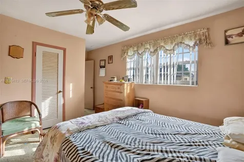 16930 NW 37th Place Miami Gardens FL 33055