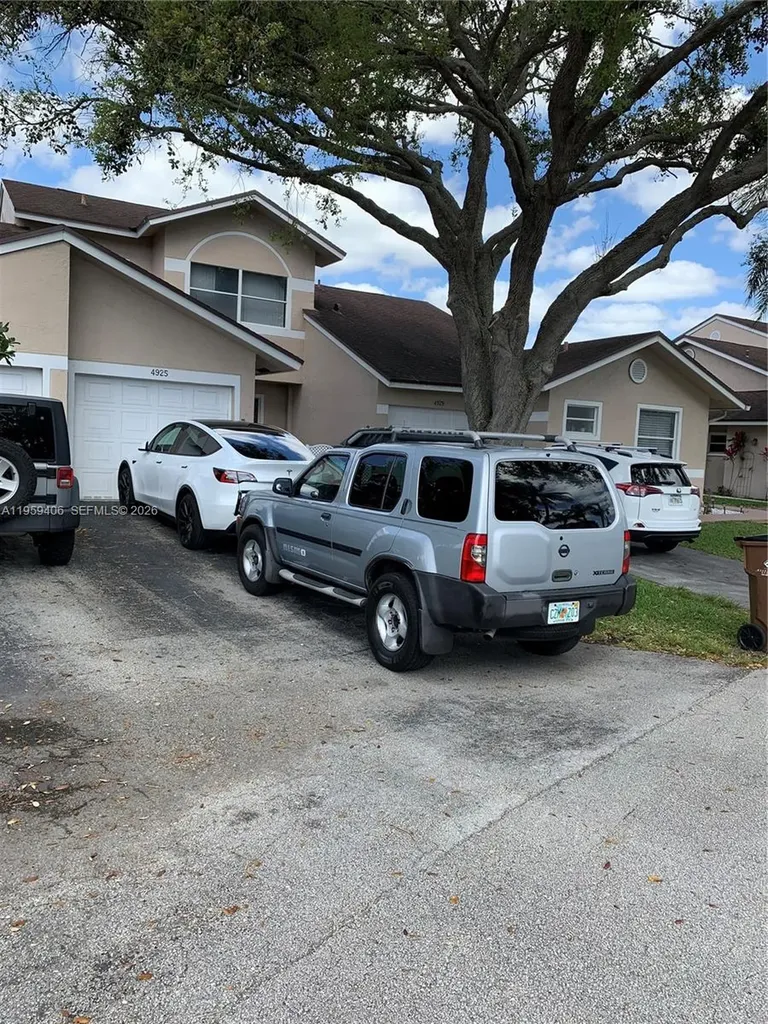 4925 W Lakes Drive Deerfield Beach FL 33442