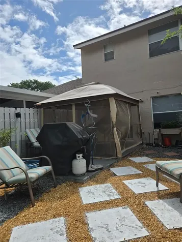 4925 W Lakes Drive Deerfield Beach FL 33442