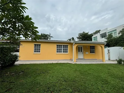 250 Fernwood Road Key Biscayne FL 33149
