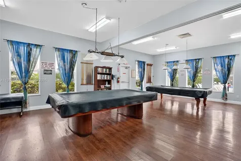 2821 Somerset Drive Lauderdale Lakes FL 33311