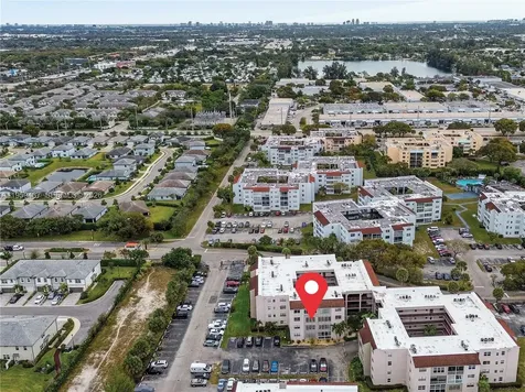 2821 Somerset Drive Lauderdale Lakes FL 33311