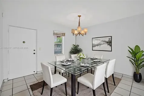 2821 Somerset Drive Lauderdale Lakes FL 33311
