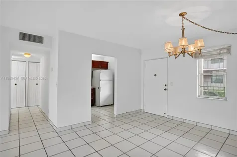 2821 Somerset Drive Lauderdale Lakes FL 33311