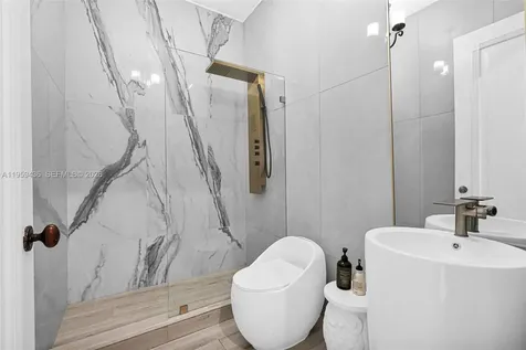 3675 Loquat Avenue Miami FL 33133