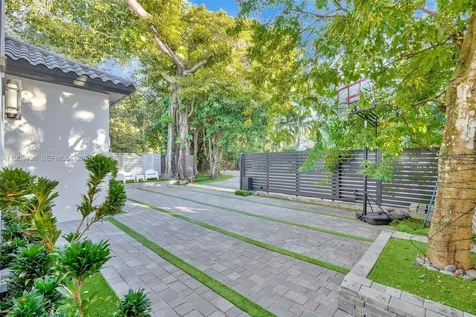 3675 Loquat Avenue Miami FL 33133