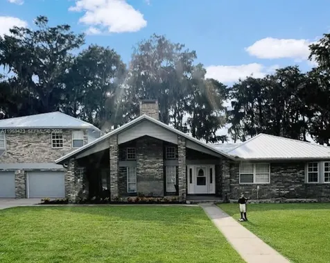 15618 SE Us Highway 301 Other City - In The State Of Florida FL 32640