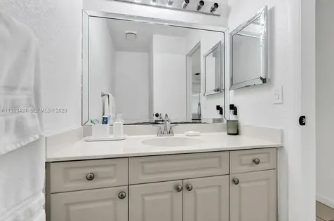 16653 Golfview Drive Weston FL 33326