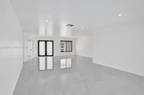 16653 Golfview Drive Weston FL 33326