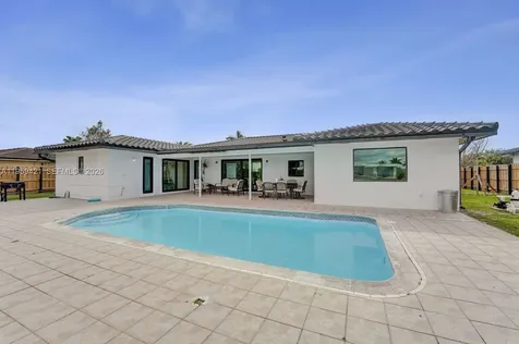 16653 Golfview Drive Weston FL 33326