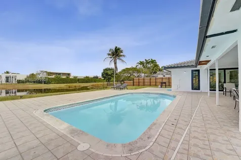 16653 Golfview Drive Weston FL 33326