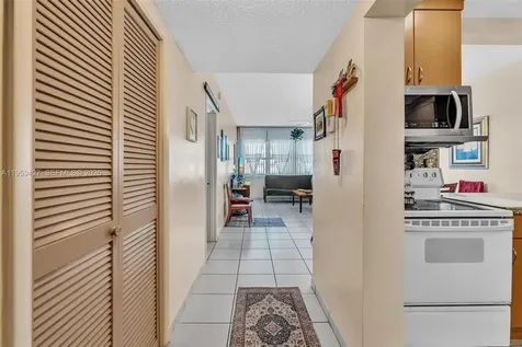 329 SE 3rd Street Hallandale Beach FL 33009