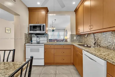 329 SE 3rd Street Hallandale Beach FL 33009