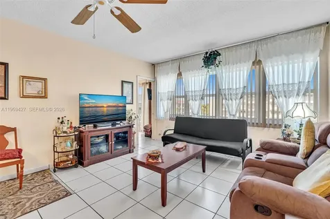 329 SE 3rd Street Hallandale Beach FL 33009