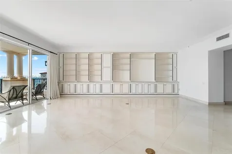 7600 N Fisher Island Drive Miami Beach FL 33109